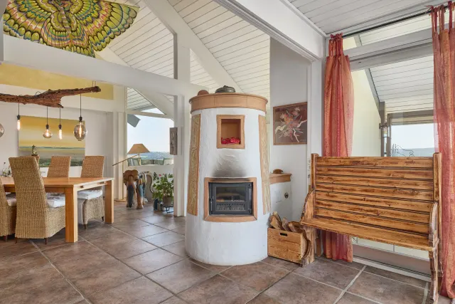 Offener Kamin im Wohnbereich